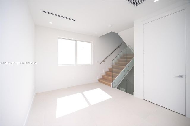 10381 NW 67th Terrace, Doral, FL 33178