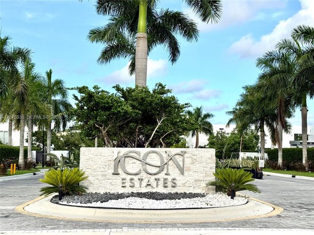 10381 NW 67th Terrace, Doral, FL 33178