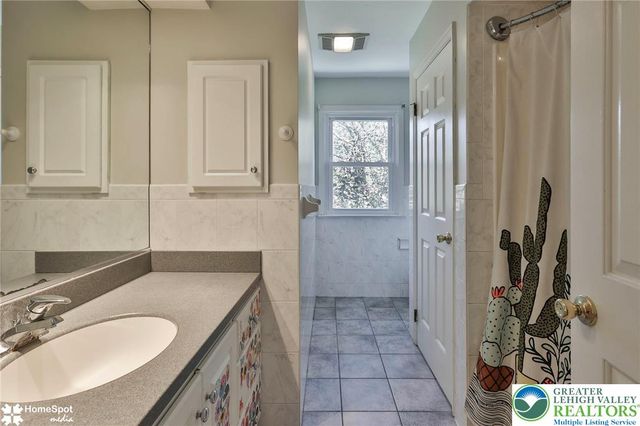 5832 Kernsville Road, North Whitehall Twp, PA 18069
