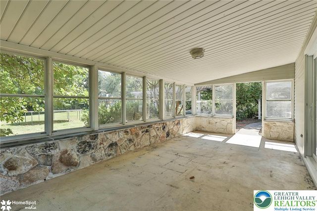 5832 Kernsville Road, North Whitehall Twp, PA 18069