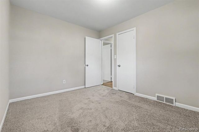24936 Elmira, Redford, MI 48239