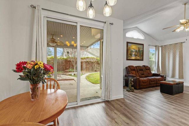 1090 Portola Valley Rd, Yuba City, CA 95993