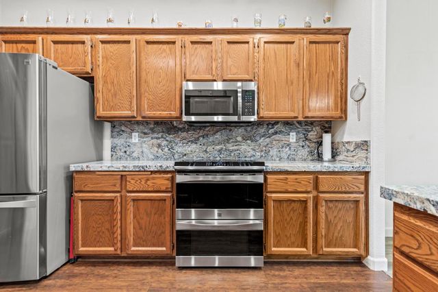 1090 Portola Valley Rd, Yuba City, CA 95993