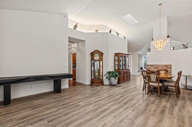 1090 Portola Valley Rd, Yuba City, CA 95993