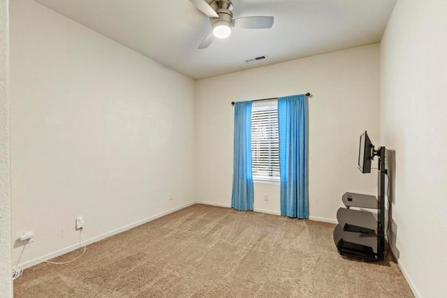 1090 Portola Valley Rd, Yuba City, CA 95993