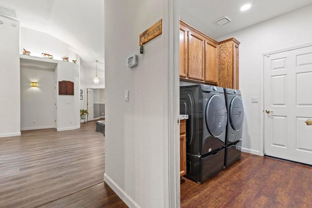 1090 Portola Valley Rd, Yuba City, CA 95993