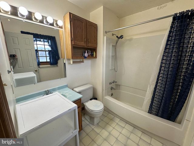 12103 ITNYRE RD, Smithsburg, MD 21783