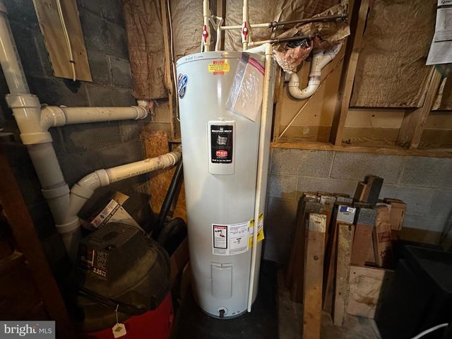 12103 ITNYRE RD, Smithsburg, MD 21783