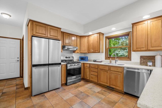 8950 371st AVENUE, Twin Lakes, WI 53181
