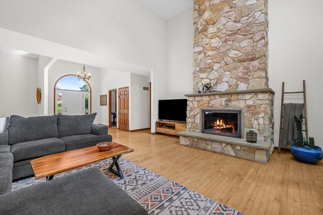 8950 371st AVENUE, Twin Lakes, WI 53181
