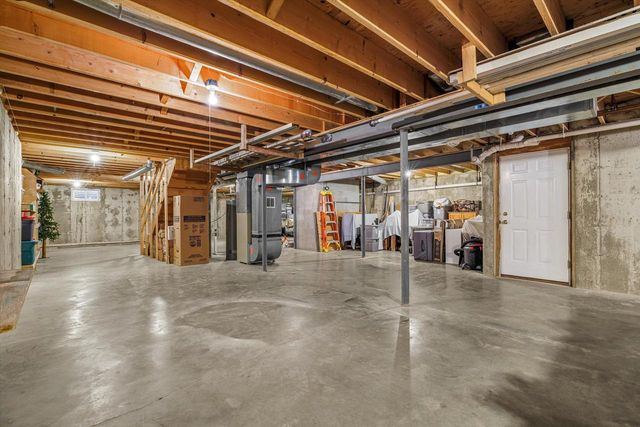 8950 371st AVENUE, Twin Lakes, WI 53181