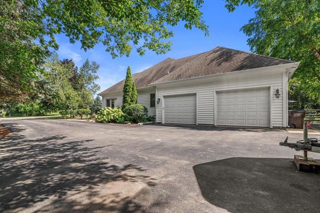 8950 371st AVENUE, Twin Lakes, WI 53181