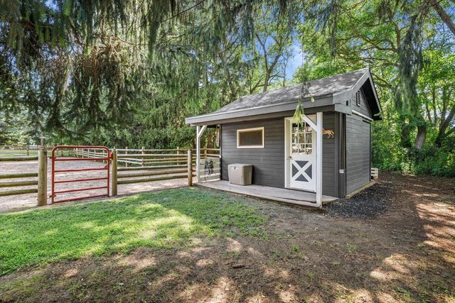 8950 371st AVENUE, Twin Lakes, WI 53181