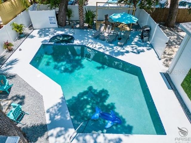 301 LIVE OAK STREET, New Smyrna Beach, FL 32168