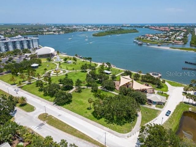 301 LIVE OAK STREET, New Smyrna Beach, FL 32168