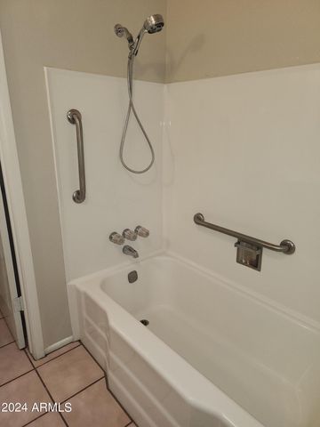 8425 E Crestwood Way, Scottsdale, AZ 85250