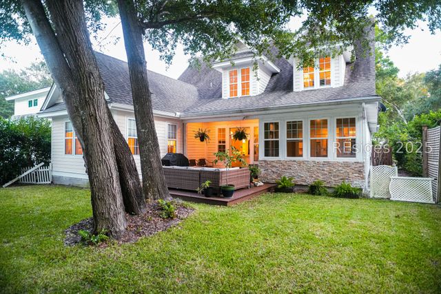 6 Mossy Oaks Ln, Hilton Head Island, SC 29926