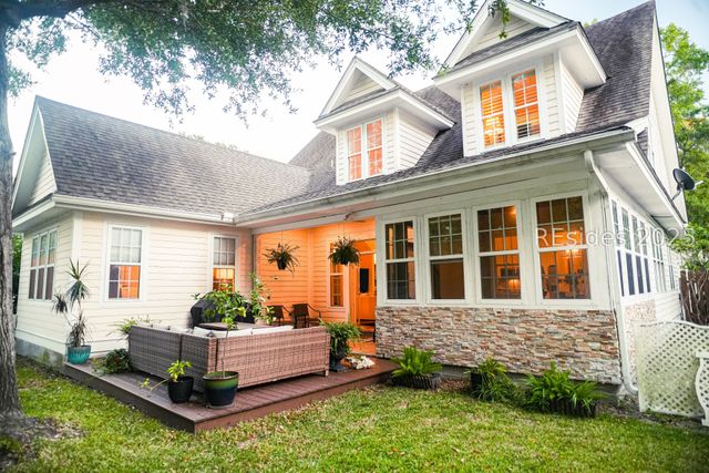 6 Mossy Oaks Ln, Hilton Head Island, SC 29926