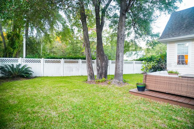 6 Mossy Oaks Ln, Hilton Head Island, SC 29926