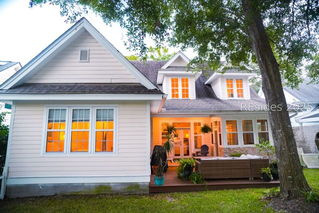 6 Mossy Oaks Ln, Hilton Head Island, SC 29926