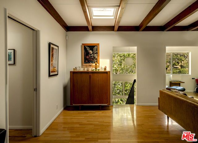 3262 Dos Palos Drive, Los Angeles, CA 90068