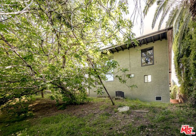 3262 Dos Palos Drive, Los Angeles, CA 90068