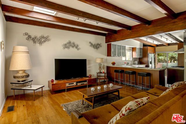 3262 Dos Palos Drive, Los Angeles, CA 90068