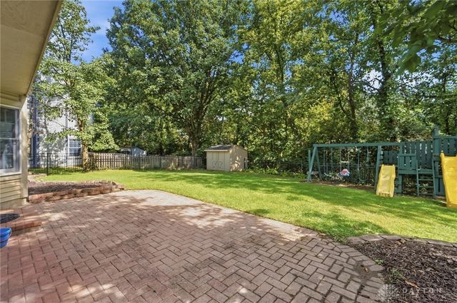 660 Golf View Court, Vandalia, OH 45377