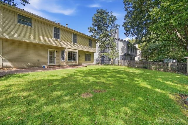 660 Golf View Court, Vandalia, OH 45377