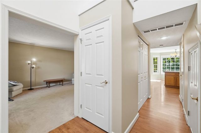 660 Golf View Court, Vandalia, OH 45377