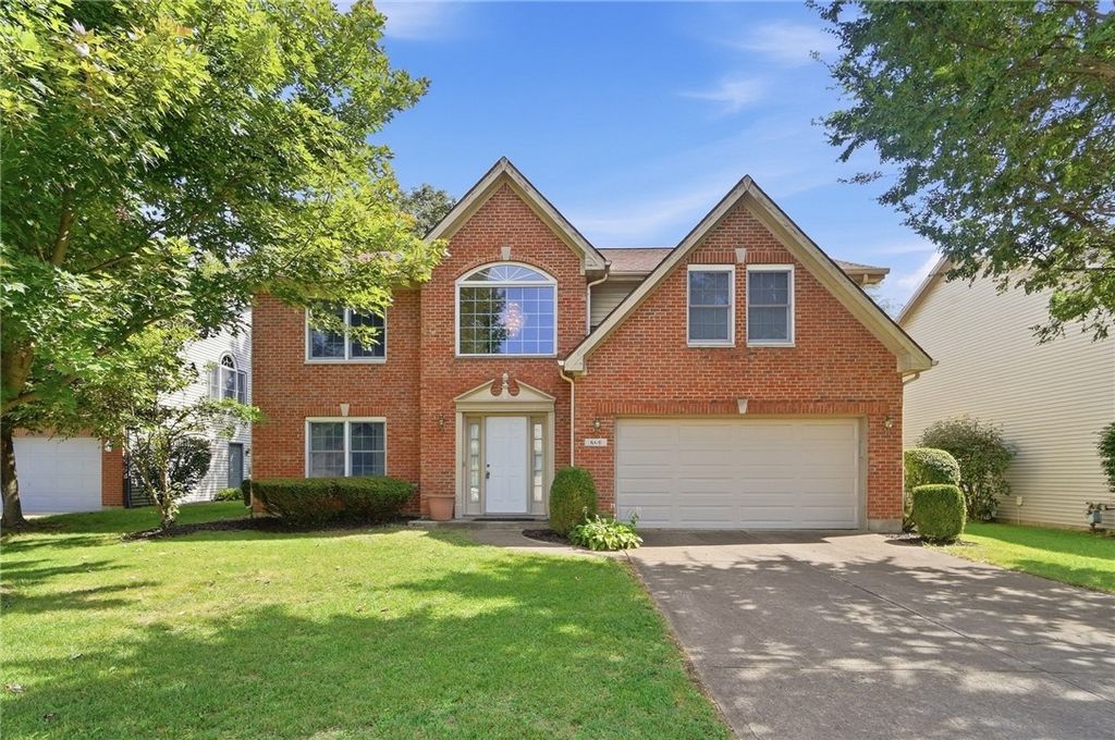 660 Golf View Court, Vandalia, OH 45377