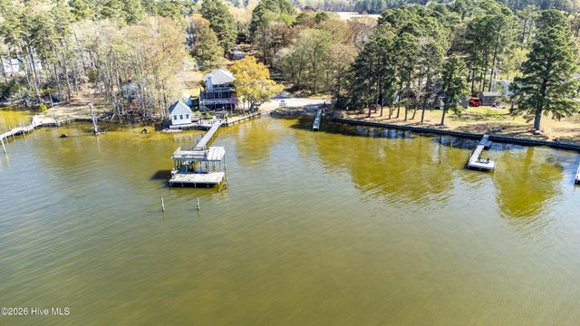 000 Whitehat Road, Hertford, NC 27944