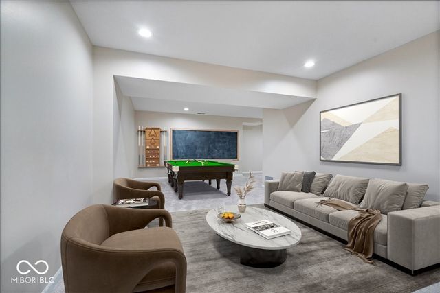 6520 Kingsbury Way, Zionsville, IN 46077