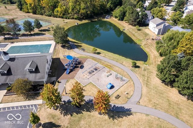 6520 Kingsbury Way, Zionsville, IN 46077