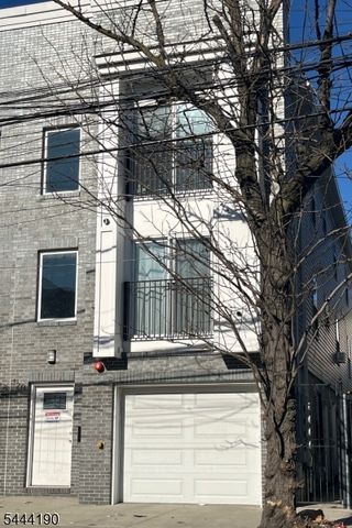 120 Fleming Ave, Newark City, NJ 07105