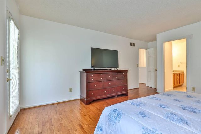 2529 Proudhon Way, Cincinnati, OH 45239