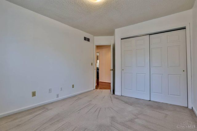 2529 Proudhon Way, Cincinnati, OH 45239