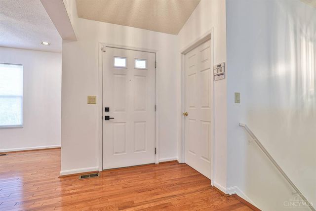 2529 Proudhon Way, Cincinnati, OH 45239