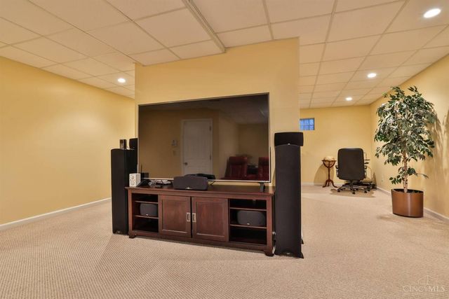 2529 Proudhon Way, Cincinnati, OH 45239