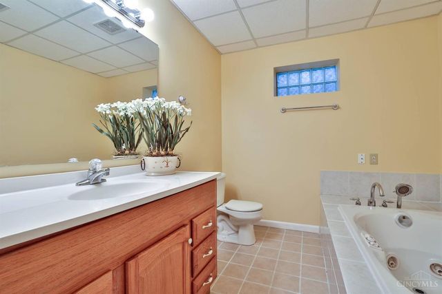 2529 Proudhon Way, Cincinnati, OH 45239