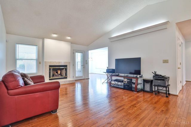 2529 Proudhon Way, Cincinnati, OH 45239