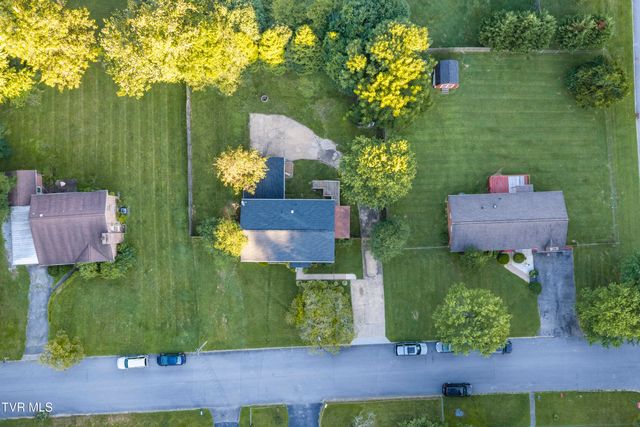 1715 Mcclellan Drive, Johnson City, TN 37604