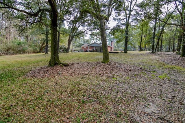 537 Saraland Avenue, Saraland, AL 36571