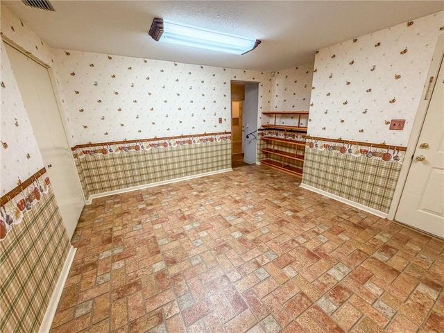 537 Saraland Avenue, Saraland, AL 36571