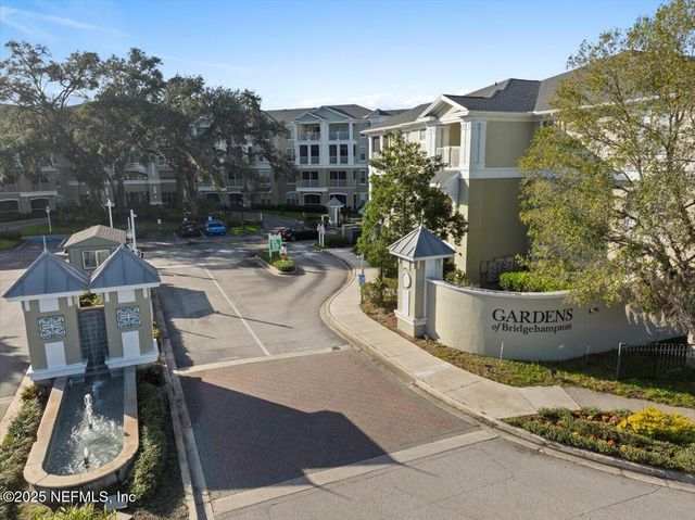 8290 GATE Parkway 123, Jacksonville, FL 32216