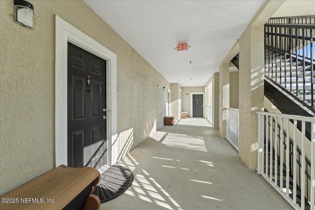 8290 GATE Parkway 123, Jacksonville, FL 32216