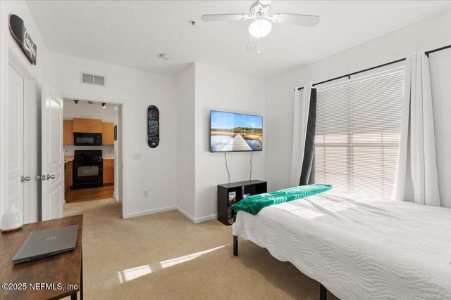 8290 GATE Parkway 123, Jacksonville, FL 32216