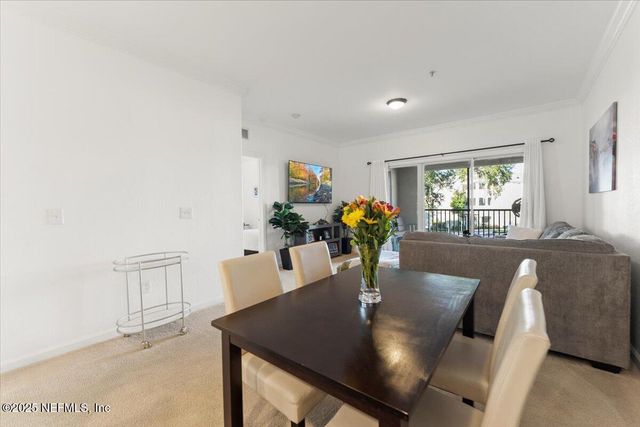 8290 GATE Parkway 123, Jacksonville, FL 32216