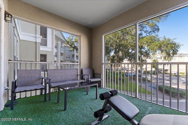 8290 GATE Parkway 123, Jacksonville, FL 32216