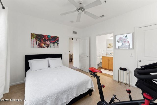 8290 GATE Parkway 123, Jacksonville, FL 32216